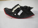 VW TOURAN III 3 5TA 16- LAMPA TYŁ PRAWA W BŁOTNIK 5TA945096A