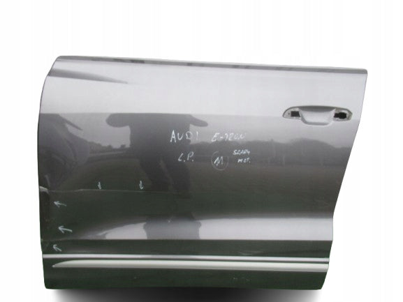 AUDI Q8 SQ8 4M8 19- DRZWI LEWY PRZÓD 4M8831051C