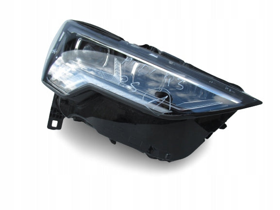 AUDI Q3 83A LAMPA FULL LED MATRIX PRAWA 83A941036
