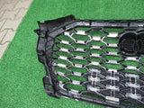 AUDI Q3 83F S LINE ATRAPA GRILL NOWY 83F853651B
