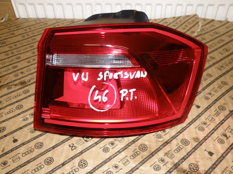 VW GOLF 7 SPORTSVAN 510 LAMPA PRAWA TYŁ 510945096R