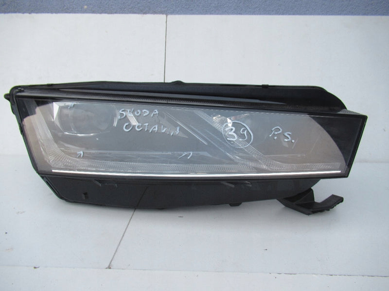 SKODA OCTAVIA 4 IV 5E4 FULL LED LAMPA 5E4941016A
