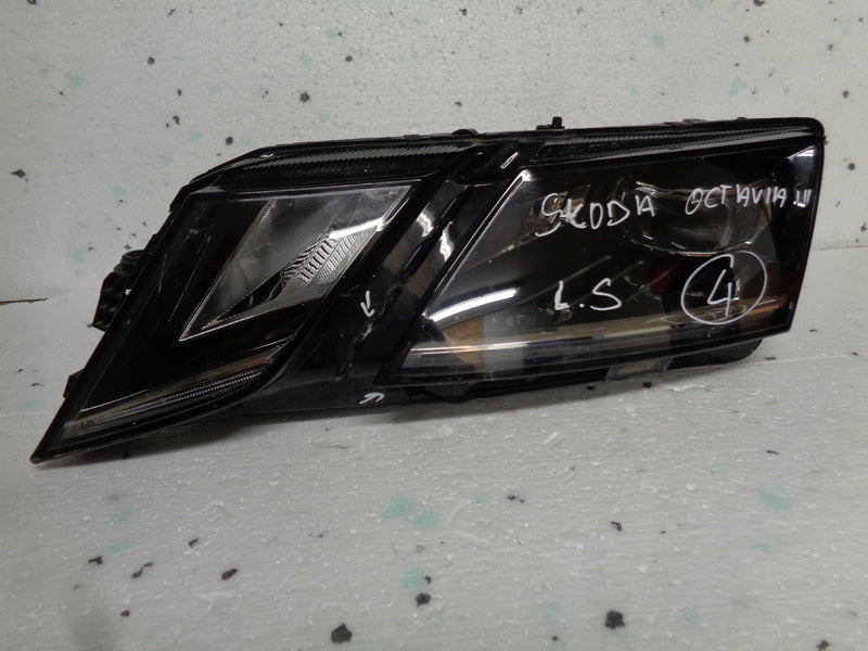 SKODA OCTAVIA 3 III 5E LIFT 16- FULL LED LEWA LAMPA 5E1941015D