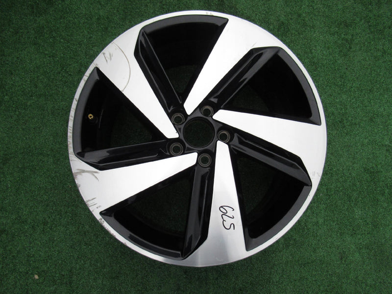 VW POLO 2G 6 VI GTI FELGA 7x17 ET 51 2G0601025AB