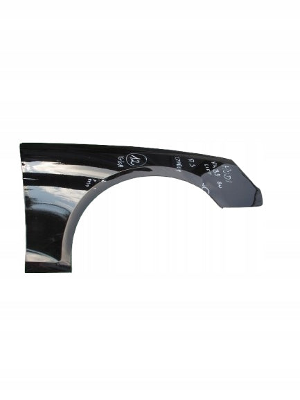 AUDI A4 B9 8W LIFT 20- BŁOTNIK PRAWY CZARNY IGŁA 8W0821106D