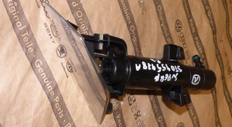 SKODA SUPERB LIFT FL 3T 14- SPRYSKIWACZ PRAWY 3T0955978A