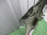 MERCEDES E KLASA W213 BŁOTNIK PRAWY SZARY METALIK A2138810001