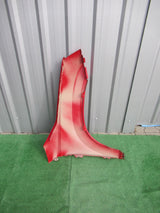 SKODA KAROQ 57A BŁOTNIK LEWY CZERWONY 57A821105A