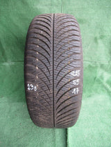 OPONA GOODYEAR VECTOR 4 SEASONS GEN-2 215/55/17 94V AO M+S 6,6 mm 2021r