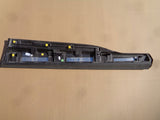 AUDI E TRON LISTWA DRZWIOWA LEWA PRZÓD 4KE853959