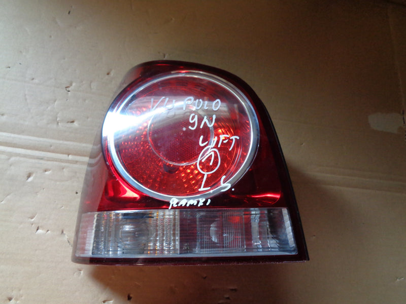 VW POLO 6Q 9N LIFT 06-09 LAMPA PRAWA 6Q0945095P