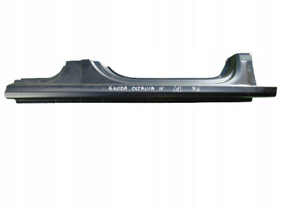 SKODA OCTAVIA 5E4 IV 4 20- PRÓG PRAWY 5E6809602D