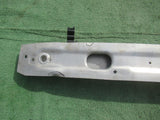 AUDI A4 B9 8W 16- BELKA WZMOCNIENIE PRZÓD 8W0807113