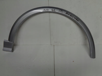 AUDI Q2 81A LISTWA NA BŁOTNIK PRAWA 81A853718A