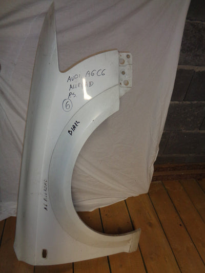 AUDI A6 C6 ALLROAD 4F 05- BŁOTNIK PRAWY 4F0821104E