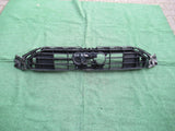 AUDI A6 C8 4K 18- WZMOCNIENIE GRILLA ATRAPY PAS PRZEDNI 4K0807233