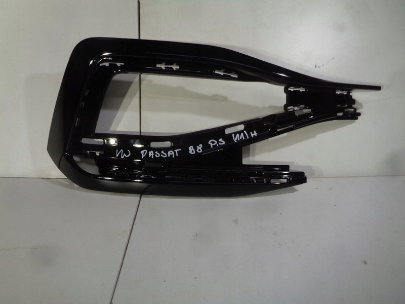 VW PASSAT B8 3G R LINE KRATKA ZAŚLEPKA PRAWA NOWA