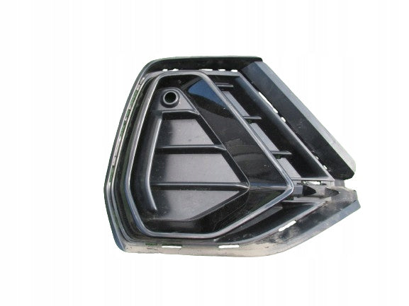 AUDI Q3 II 2 S-LINE S LINE 83A 19- KRATKA ZAŚLEPKA PRAWA 83A807682D