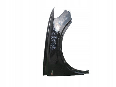 AUDI Q3 83A 18- BŁOTNIK PRAWY CZARNY 83A821022