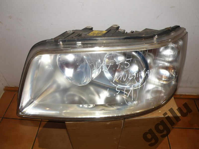 VW T5 MULTIVAN TRANSPORTER LEWA STRONA LAMPA
