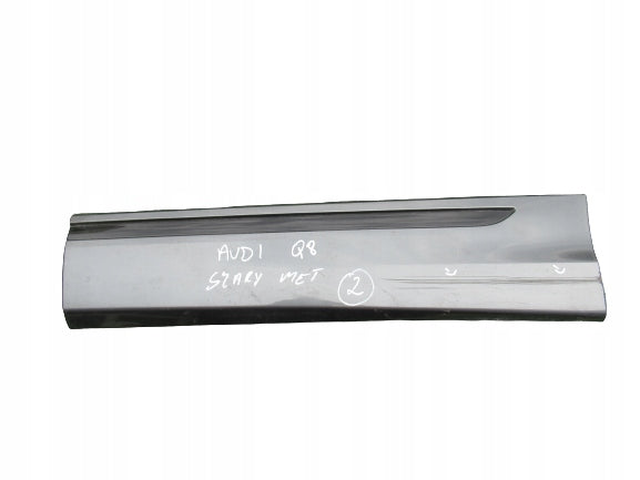 AUDI Q8 4M8 LISTWA DRZWIOWA LEWA TYŁ 4M8853969B