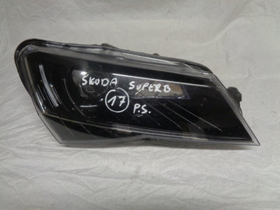 SKODA SUPERB 3 3V BI XENON LAMPA PRAWA 3V1941016A
