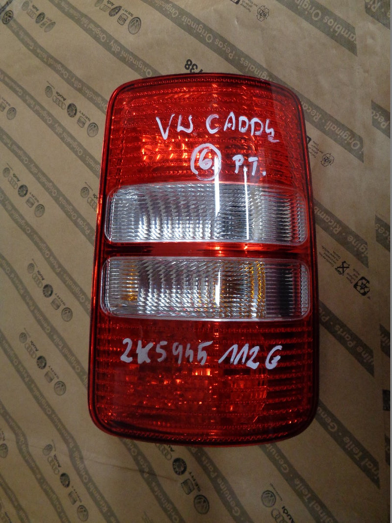 VW CADDY 2K5 LIFT FL LAMPA TYŁ PRAWA 2K5945112G