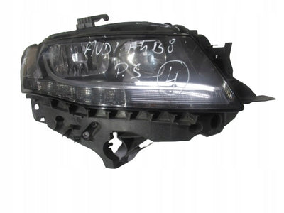 AUDI A4 B8 8K 08-12 LAMPA ZWYKŁA PRAWA 8K0941030AF