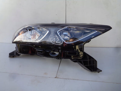 CITROEN CROSSBACK DS3 LAMPA PRAWA 9820840580