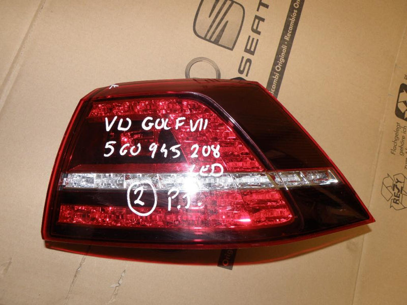 VW GOLF VII 7 GTI R LINE 5G0 LAMPA TYŁ LED CIEMNA