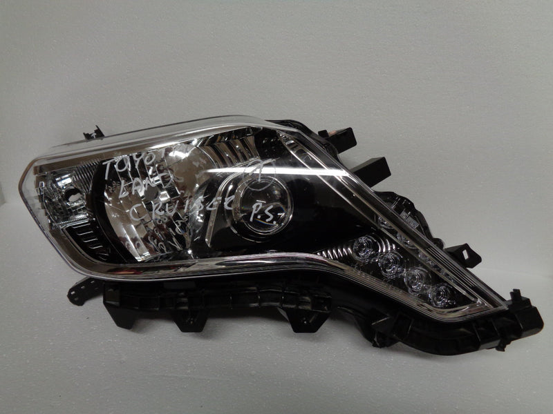 TOYOTA LAND CRUISER 150 PRAWA LAMPA XENON FULL LED