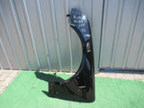 AUDI A4 B9 8W LIFT 20- BŁOTNIK LEWY CZARNY IGŁA 8W0821105D LY9B L041