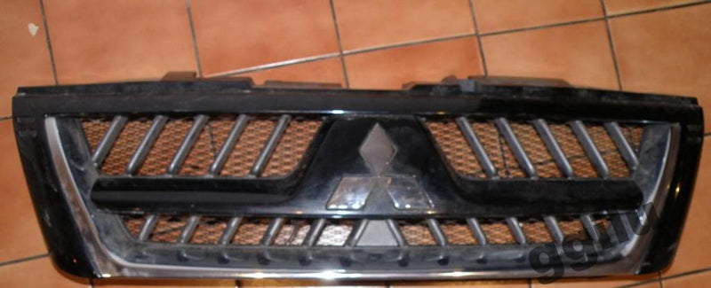 MITSUBISHI PAJERO 00- 06 DID GRILL ATRAPA ORYGINA