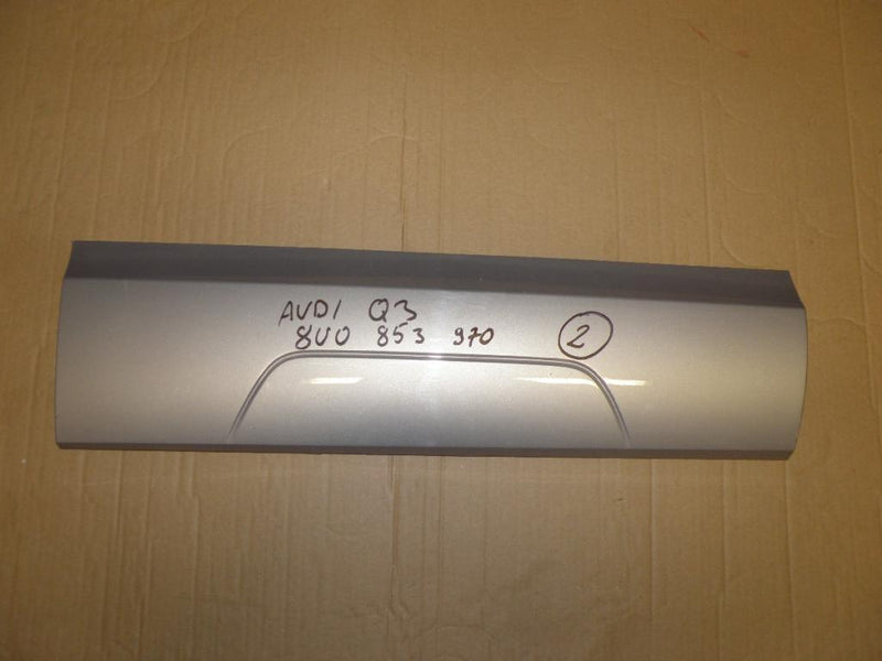 AUDI Q3 8U LISTWA DRZWIOWA PRAWY TYŁ 8U0853970