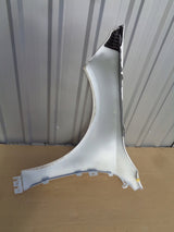 MERCEDES A KLASA W177 BŁOTNIK PRAWY BIAŁY A1778810600