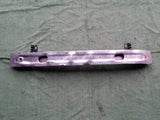 AUDI A4 B9 8W 16- BELKA WZMOCNIENIE PRZÓD 8W0807113