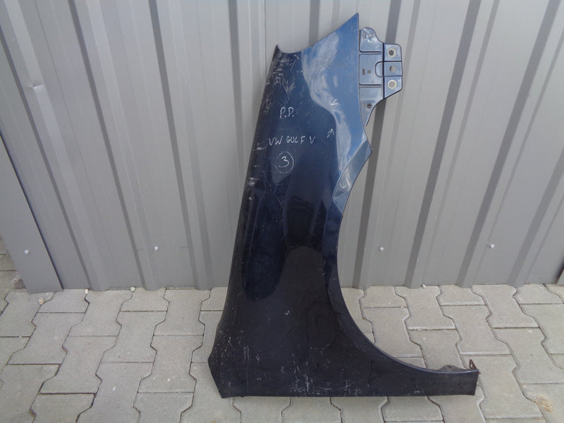 VW GOLF V 5 1K0 BŁOTNIK PRAWY SZARY 1K6821022A