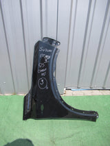 SUZUKI VITARA III 3 15- BŁOTNIK PRAWY CZARNY METALIK Z OTWOREM 57611-54P10