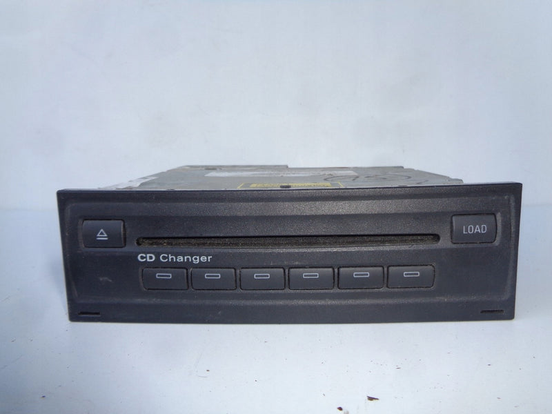 AUDI A6 C6 A8 D3 ZMIENIARKA PŁYT DVD 4E0035110A
