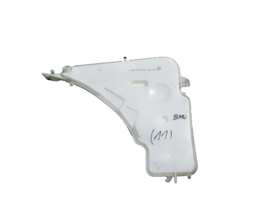 BMW 3 F30 F31 ZBIORNICZEK SPRYSKIWACZY 7241675