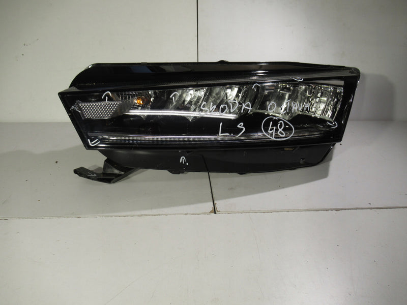 SKODA OCTAVIA 4 IV 5E4 FULL LED LAMPA 5E4941015
